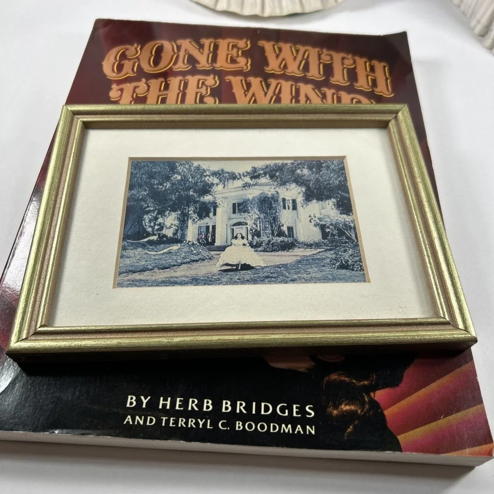 Herb Bridges Movie‎ Old South Memoribla Book Figures Music Box Lot